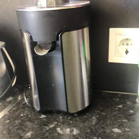 T1 Strip Oura Апартаменты *